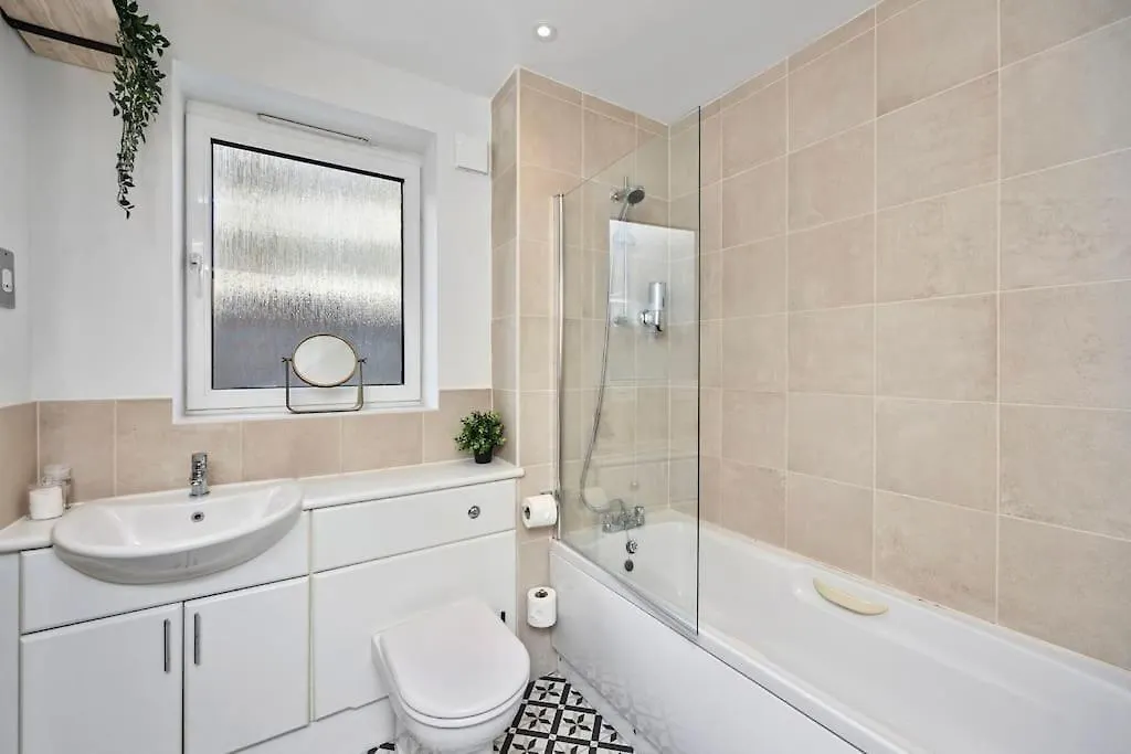 Central 3 Bed Flat Close To Brighton Pavilion And Marina
